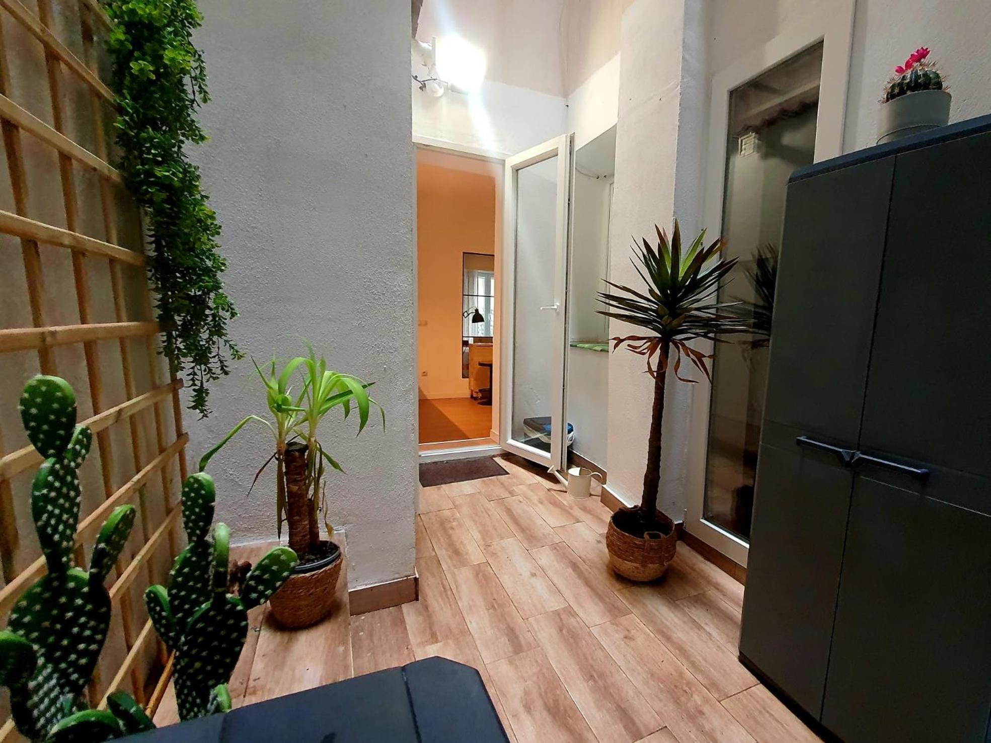 Rentadore Atocha Suites Madrid Extérieur photo